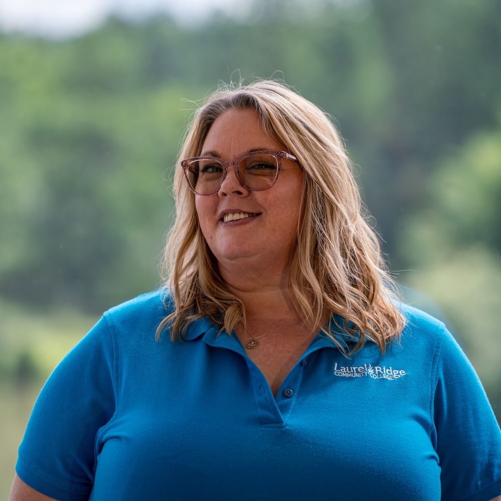 photograph headshot of Tonya Thornhill